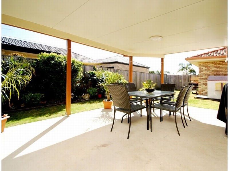 18 Grampion Circuit, North Lakes QLD 4509