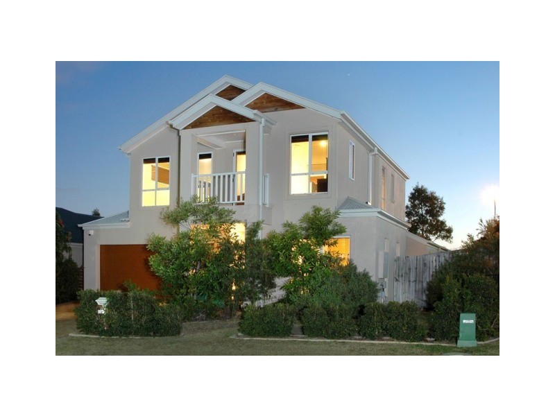 2 Douglas Circuit, North Lakes QLD 4509