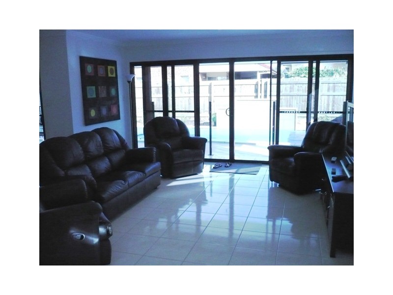 9 Whitebeech Court, North Lakes QLD 4509