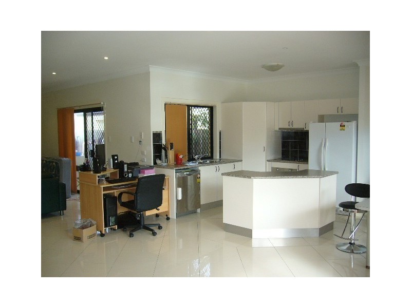 11 Wyperfield Court, North Lakes QLD 4509