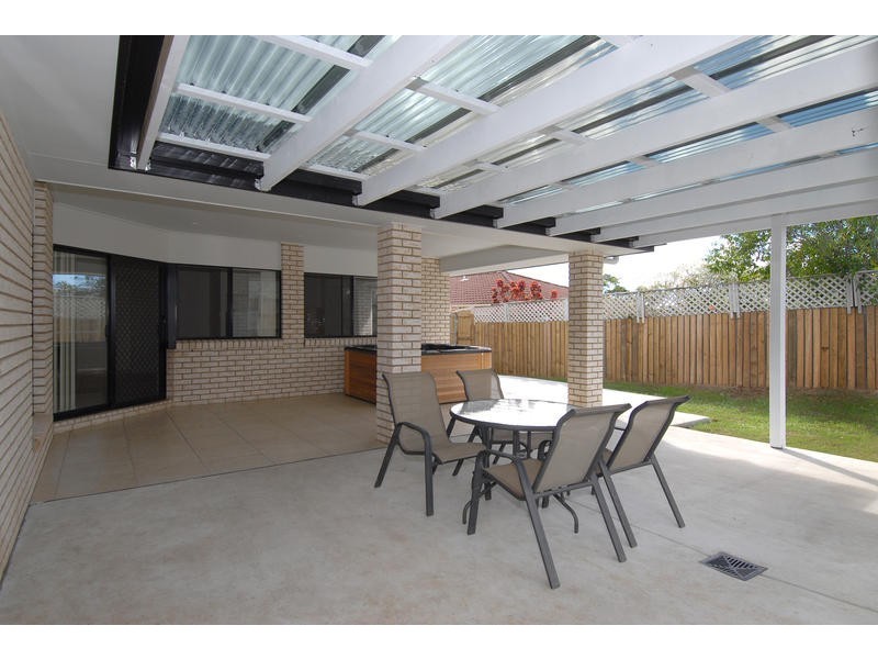 3 Garonne Court, Petrie QLD 4502