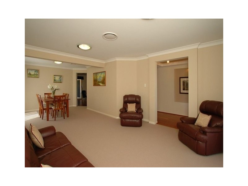 10 Darter Close, North Lakes QLD 4509