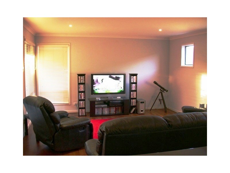 15 Kennedia Court, North Lakes QLD 4509