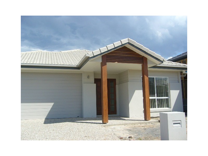 10 Eaton Close, North Lakes QLD 4509