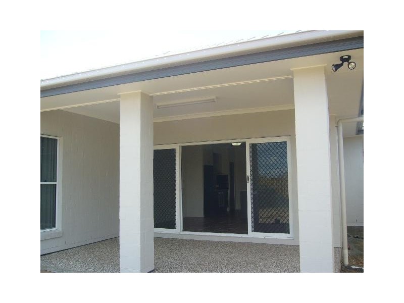 10 Eaton Close, North Lakes QLD 4509