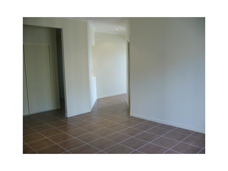 10 Eaton Close, North Lakes QLD 4509