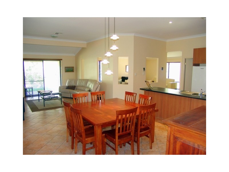 16 Pelican Close, Mango Hill QLD 4509