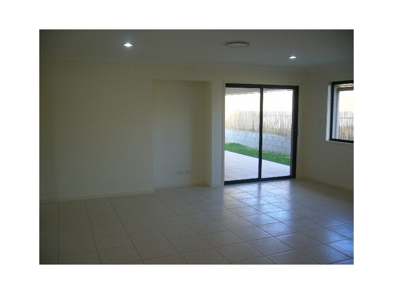 7 Waterway Crescent, Murrumba Downs QLD 4503