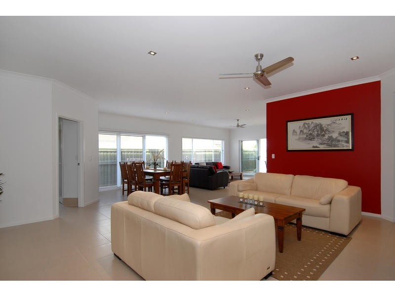 30 Whitecedar Circuit, North Lakes QLD 4509