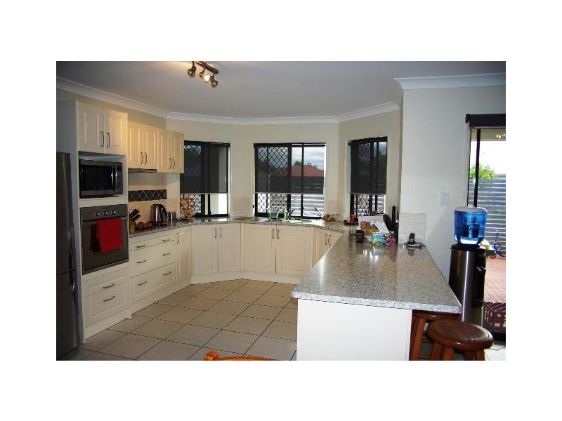 15 Sandpiper Avenue, North Lakes QLD 4509