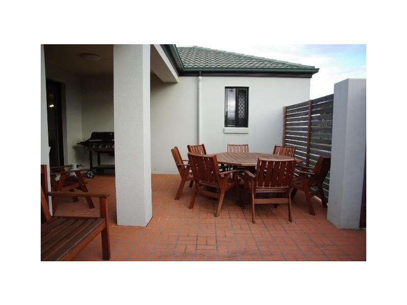 15 Sandpiper Avenue, North Lakes QLD 4509