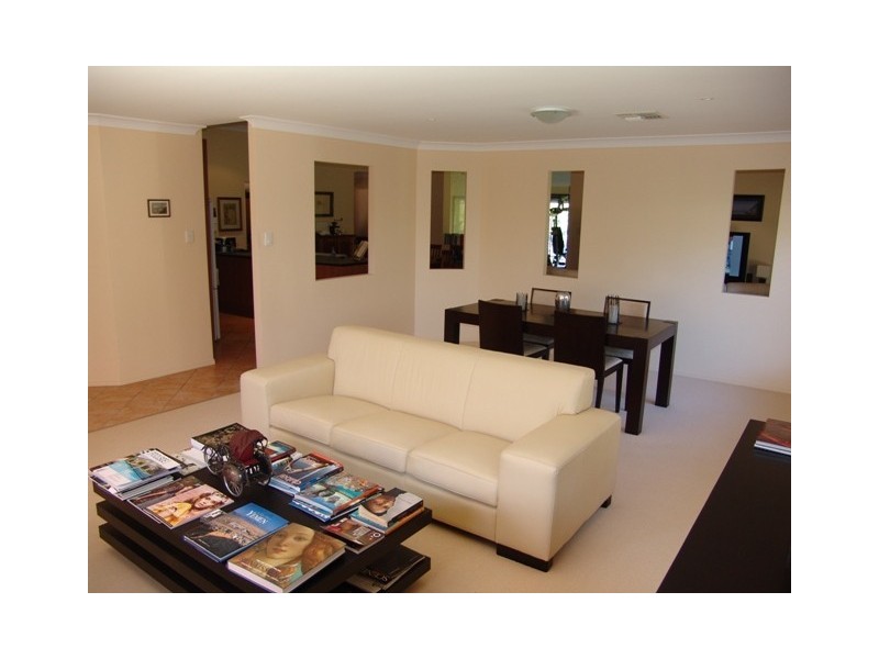 16 Pelican Close, Mango Hill QLD 4509