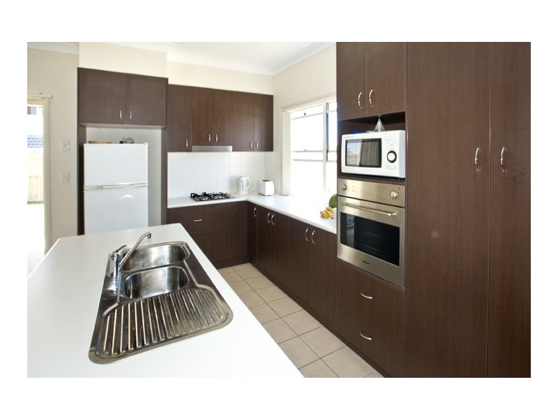 9 Pandorea Circuit, North Lakes QLD 4509