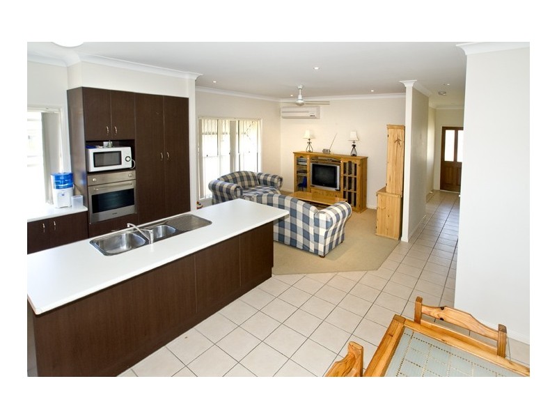 9 Pandorea Circuit, North Lakes QLD 4509