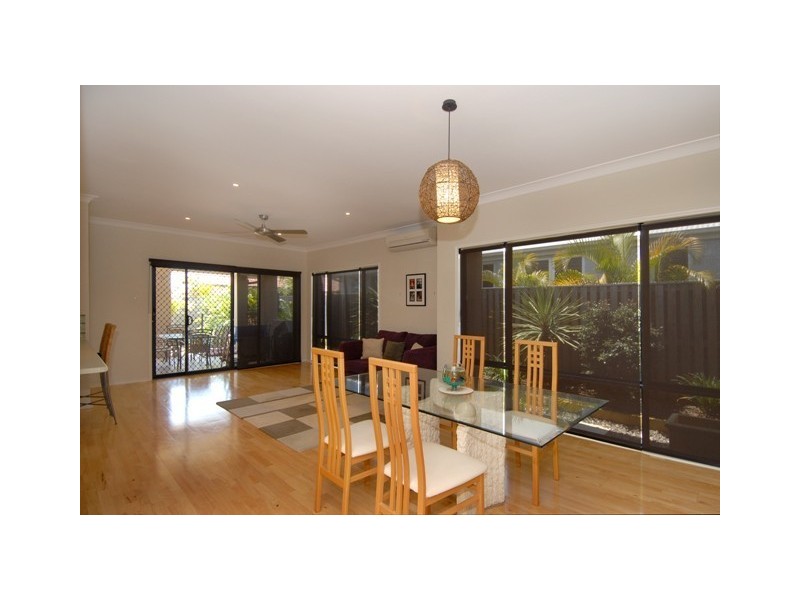 20 Thomson Close, North Lakes QLD 4509