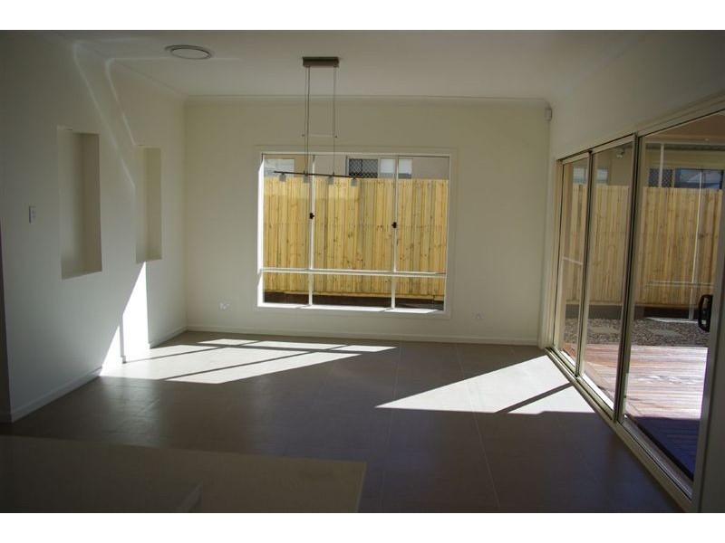 37 Langer Circuit, North Lakes QLD 4509