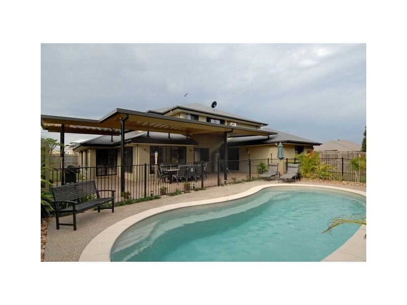 16 Satinash Court, North Lakes QLD 4509