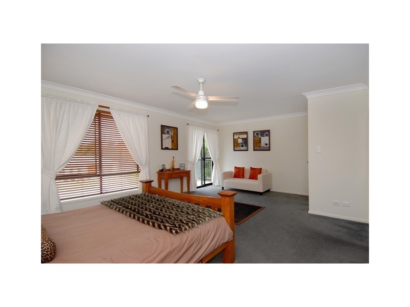 16 Satinash Court, North Lakes QLD 4509