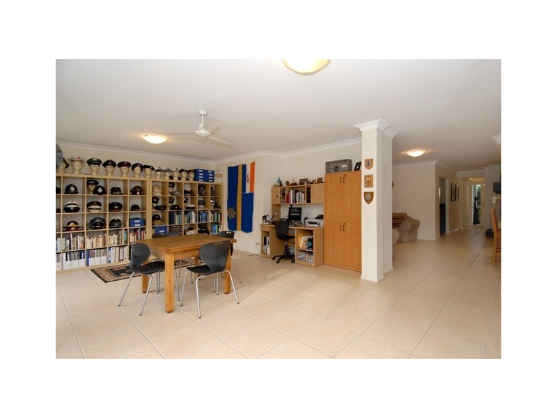 16 Satinash Court, North Lakes QLD 4509