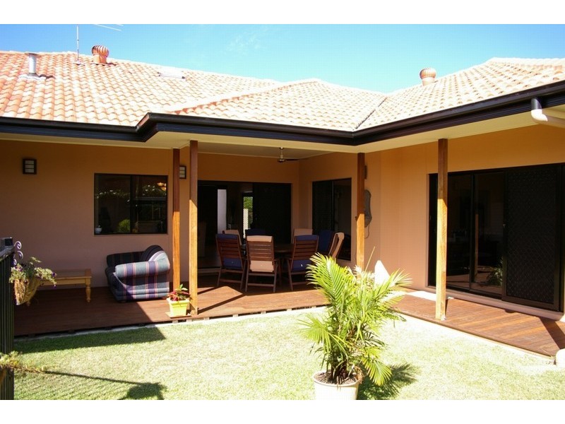 1 Appleby Close, North Lakes QLD 4509