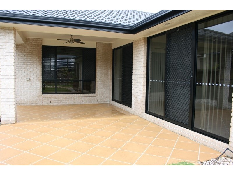 10 Riberry Court, North Lakes QLD 4509