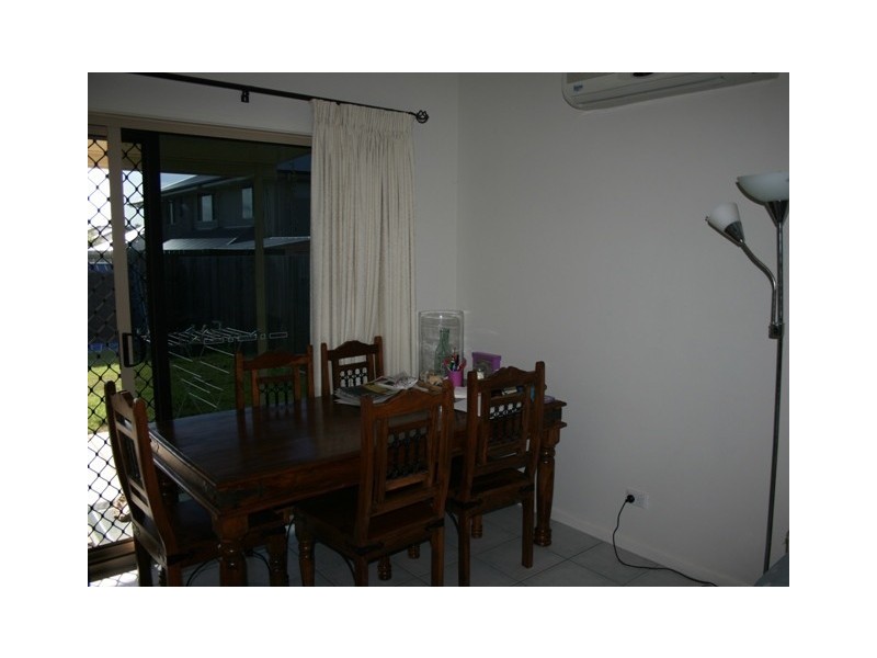 25 Kurrajong Circuit, North Lakes QLD 4509