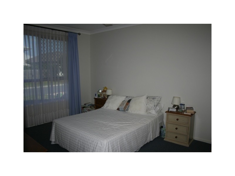 25 Kurrajong Circuit, North Lakes QLD 4509