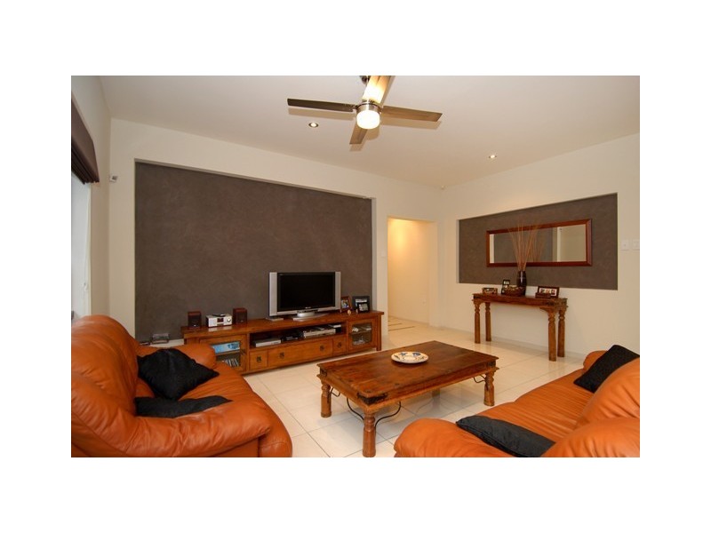 4 Senior Close, North Lakes QLD 4509