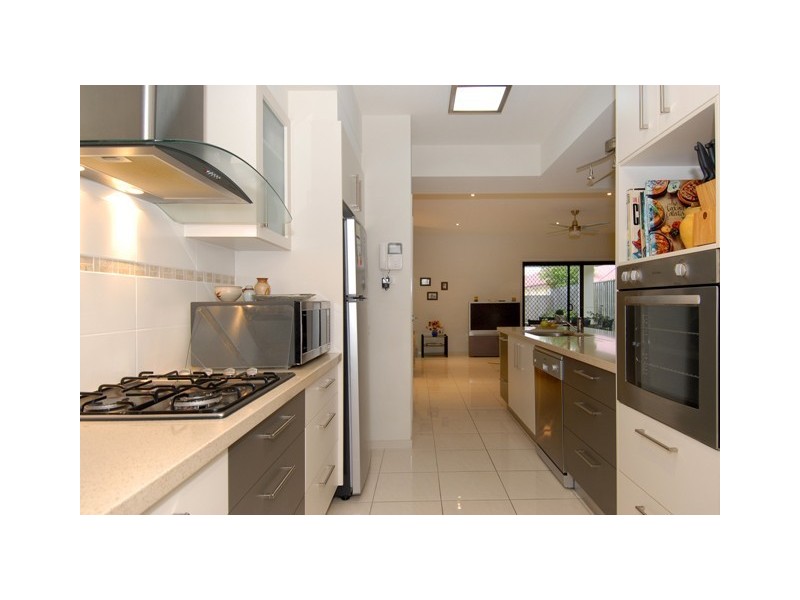 4 Senior Close, North Lakes QLD 4509