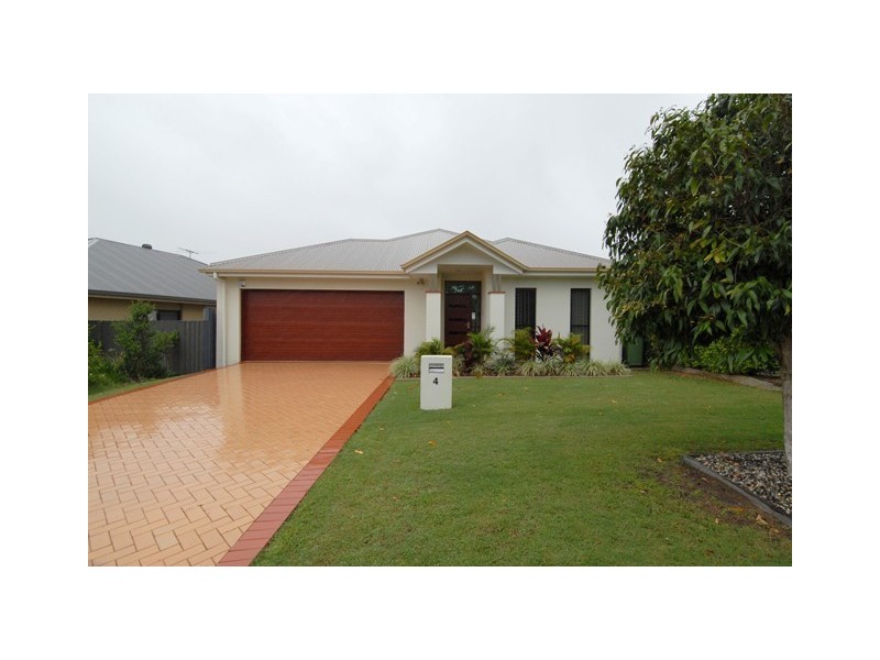 4 Senior Close, North Lakes QLD 4509