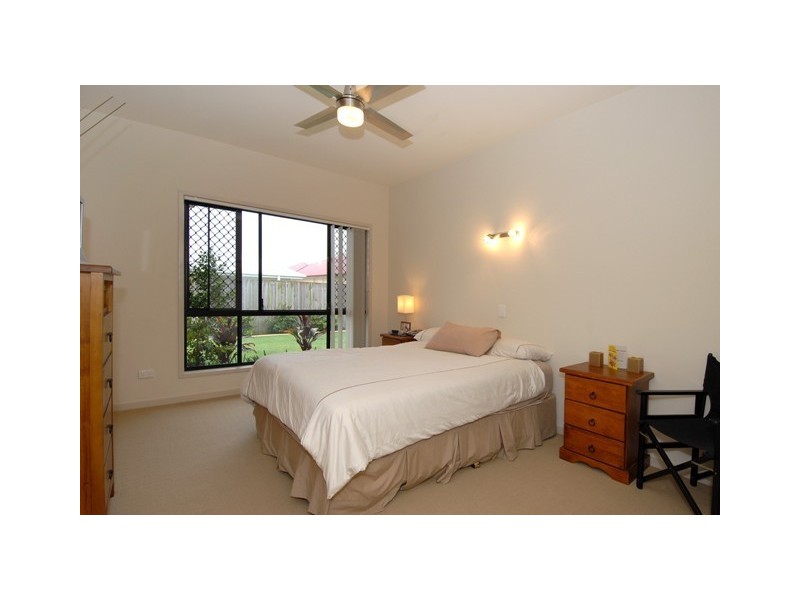 4 Senior Close, North Lakes QLD 4509