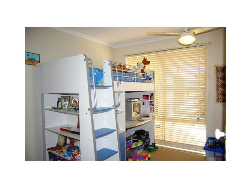 9 Albatross Close, North Lakes QLD 4509