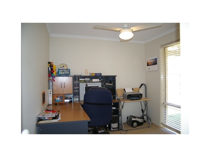 9 Albatross Close, North Lakes QLD 4509