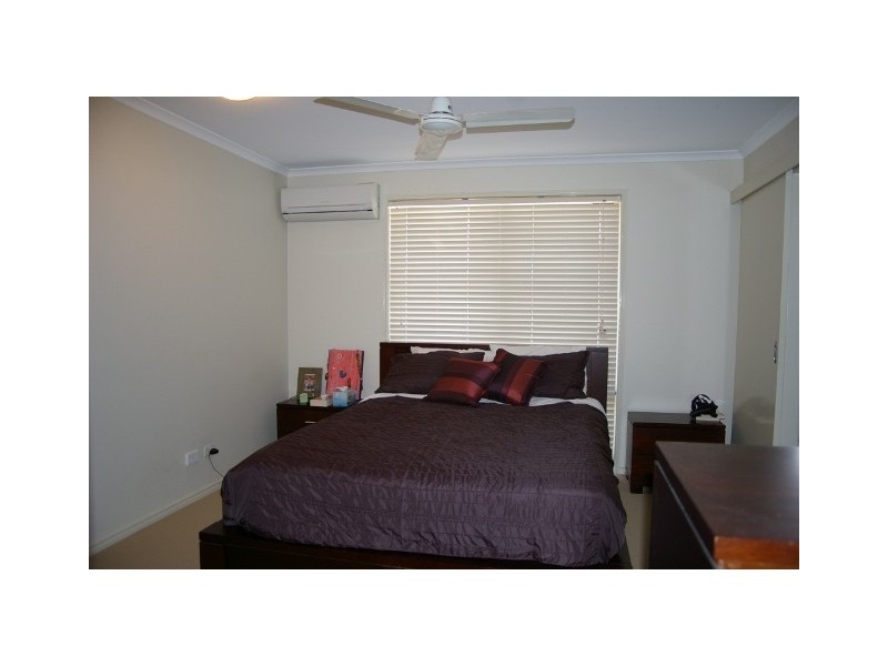 9 Albatross Close, North Lakes QLD 4509