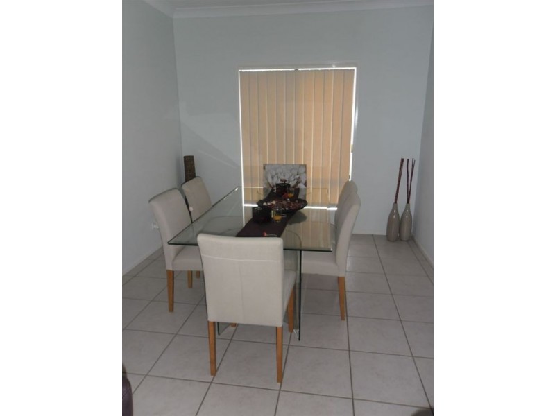 8 Senior Close, North Lakes QLD 4509
