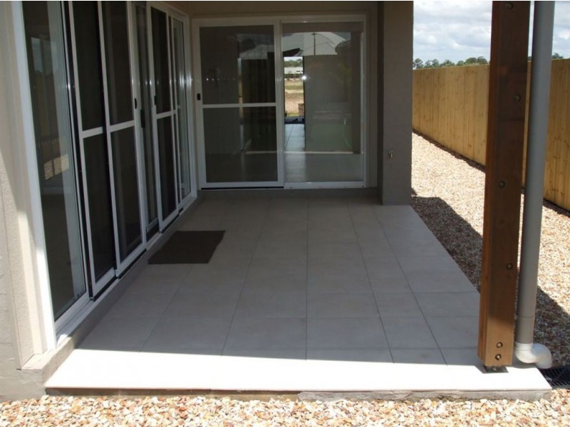 18 Astley Parade, North Lakes QLD 4509