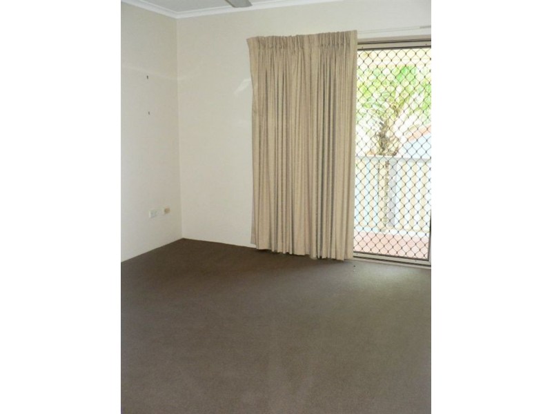 4/7 Bailey Street, Woody Point QLD 4019