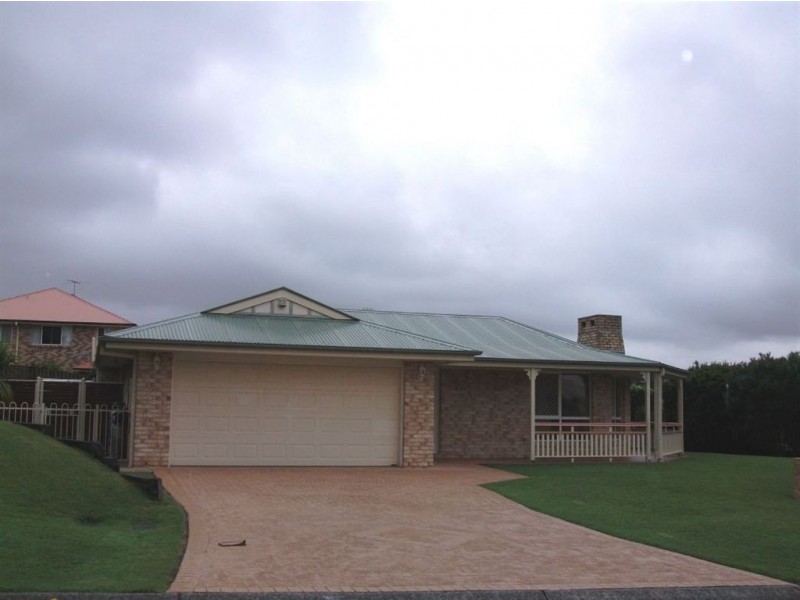8 Mohr Court, Petrie QLD 4502