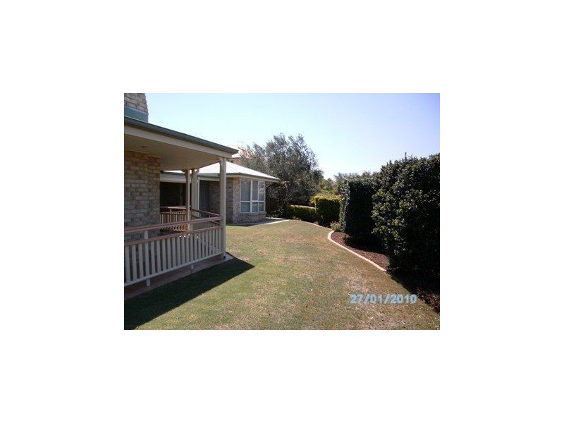 8 Mohr Court, Petrie QLD 4502