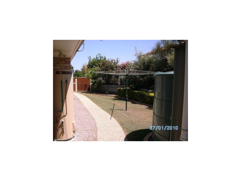 8 Mohr Court, Petrie QLD 4502