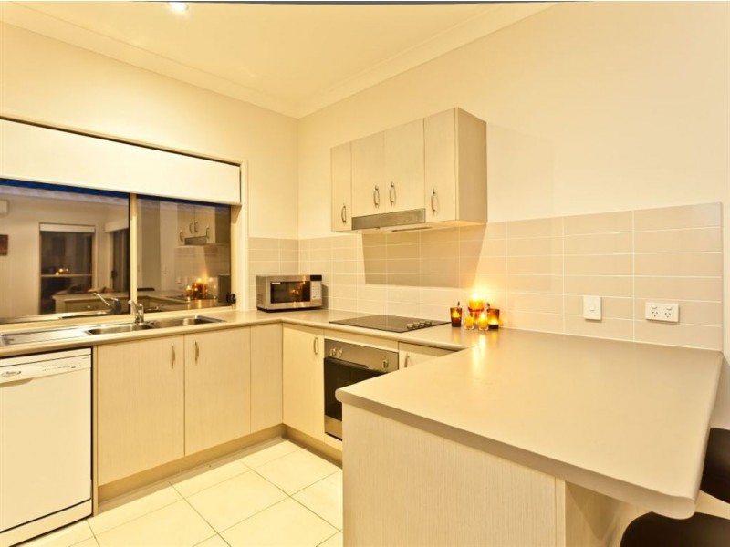 14 Rawlins Crescent, North Lakes QLD 4509