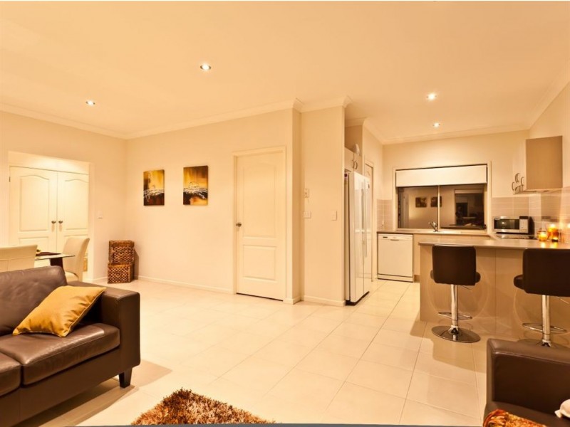 14 Rawlins Crescent, North Lakes QLD 4509