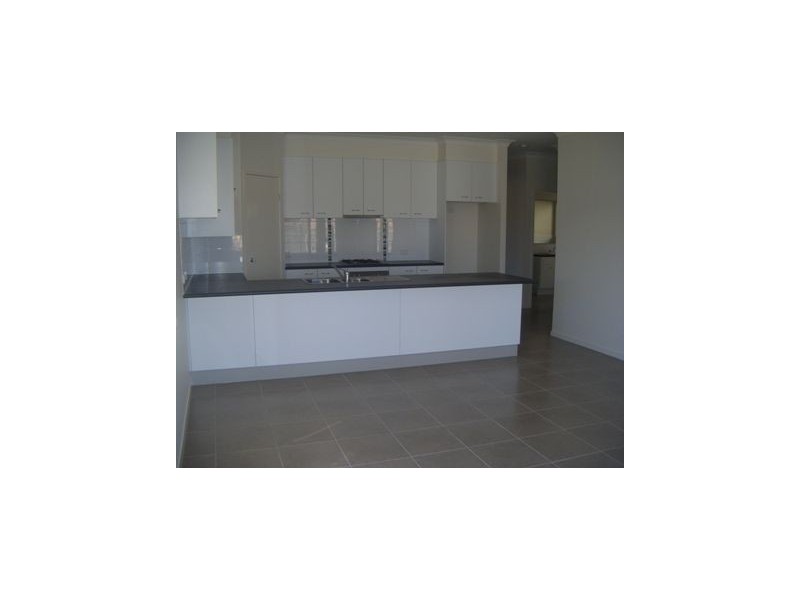 15 Warabi Cres, North Lakes QLD 4509