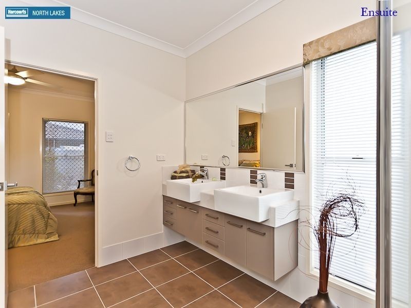 30 Couples Street, North Lakes QLD 4509