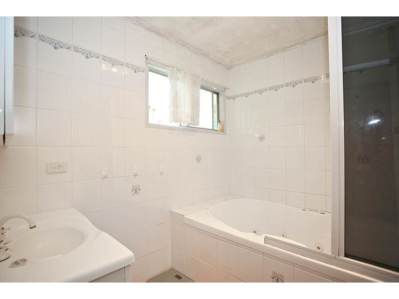 9 Tamarix Avenue, Bray Park QLD 4500