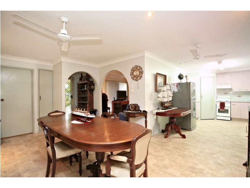 24 Crestleigh Court, Morayfield QLD 4506