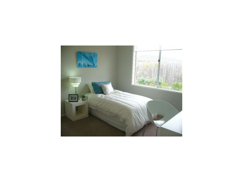 17 Gleeson, North Lakes QLD 4509