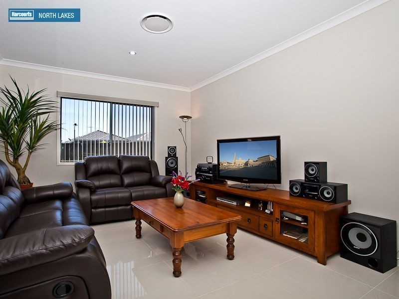 70 Daintree Cct, North Lakes QLD 4509