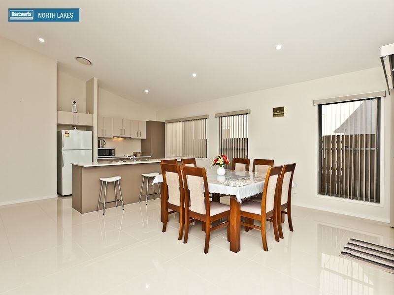 70 Daintree Cct, North Lakes QLD 4509