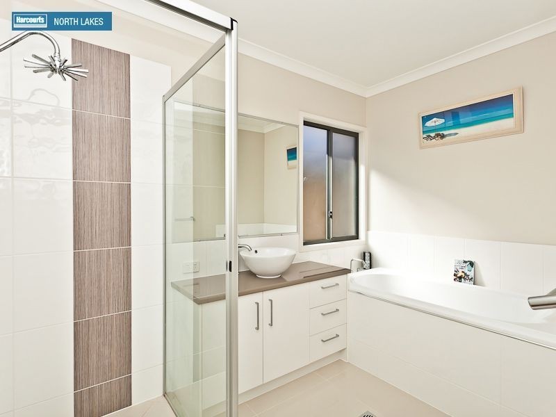 70 Daintree Cct, North Lakes QLD 4509